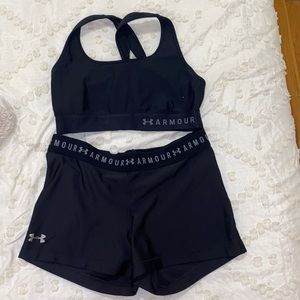 WOMENS UA WORKOUT SET